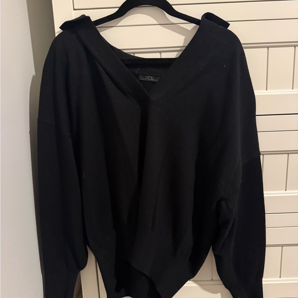 RDI Classic Black Knit Top